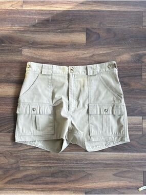 Vintage “Give ‘Em Hell” Tilley Utility Cargo Shorts in Light Khaki